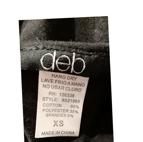 Deb BLACK & SILVER SEQUIN CHEVRON top  Size XS - Picture 5 of 5